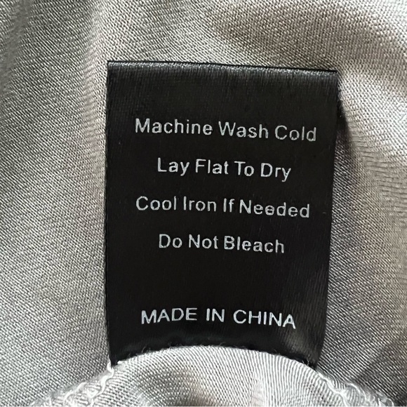 POL Acid Washed Tank with Sequin Front Pocket - Size Medium - Picture 6 of 6